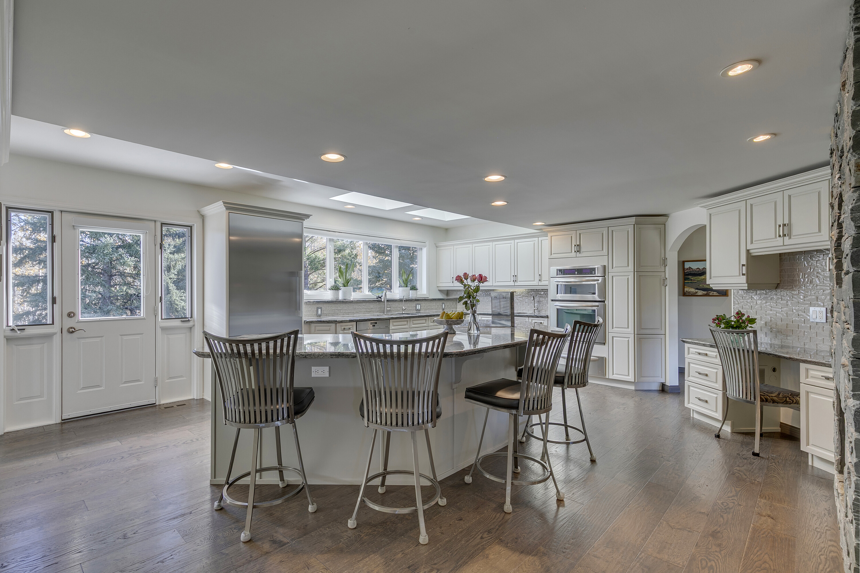  20 Acre Storybook Property - 物件實景