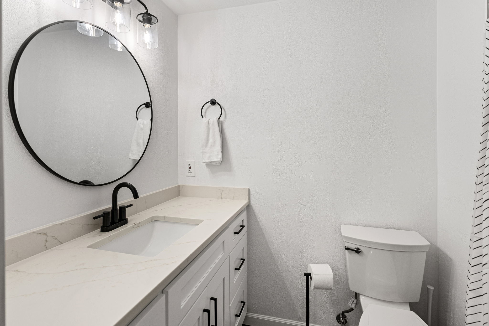  8905 Onyx Dr, Lakewood Wa - 物件實景