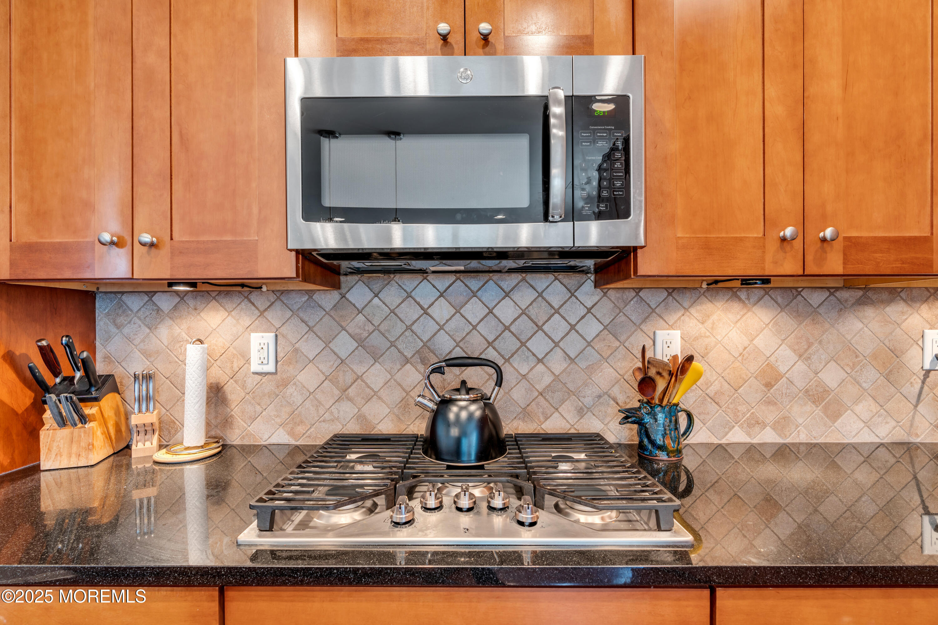 Oceanport, New Jersey, 07757, United States, 2 Bedrooms Bedrooms, ,2 BathroomsBathrooms,Residential,For Sale,1943913