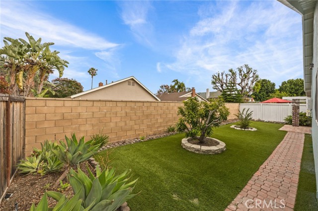 Tustin, California, 92780, United States, 4 Bedrooms Bedrooms, ,2 BathroomsBathrooms,Residential,For Sale,2049100