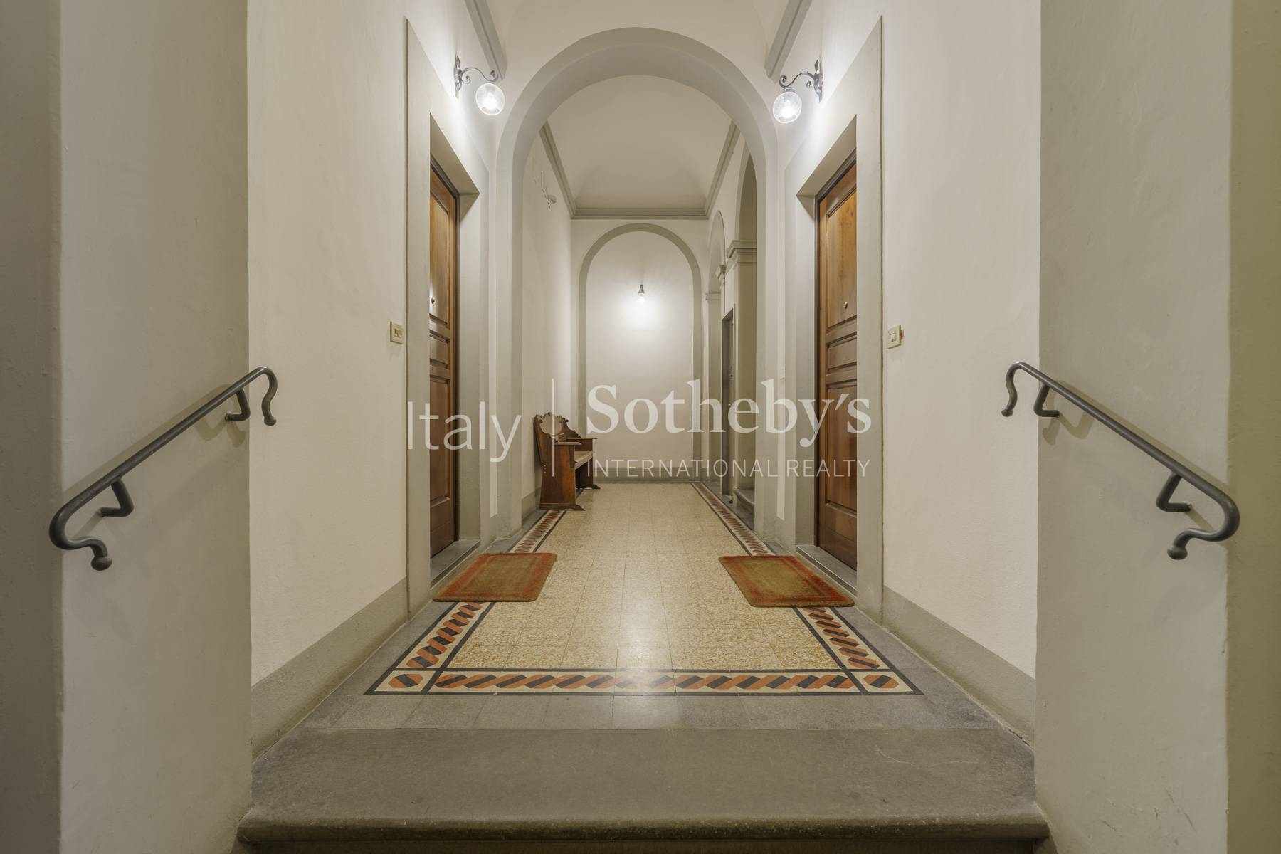  Exclusive Piano Nobile in a period Palazzo in Florence - 物件實景