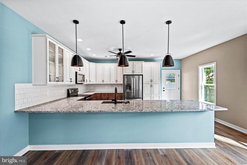 Colonial Beach, Virginia, 22443, United States, 3 Bedrooms Bedrooms, ,2 BathroomsBathrooms,Residential,For Sale,1712366