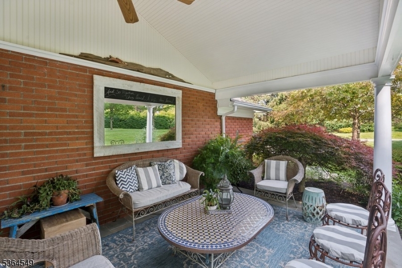 Franklin Twp., New Jersey, 08867, United States, 3 Bedrooms Bedrooms, ,2 BathroomsBathrooms,Residential,For Sale,1926340