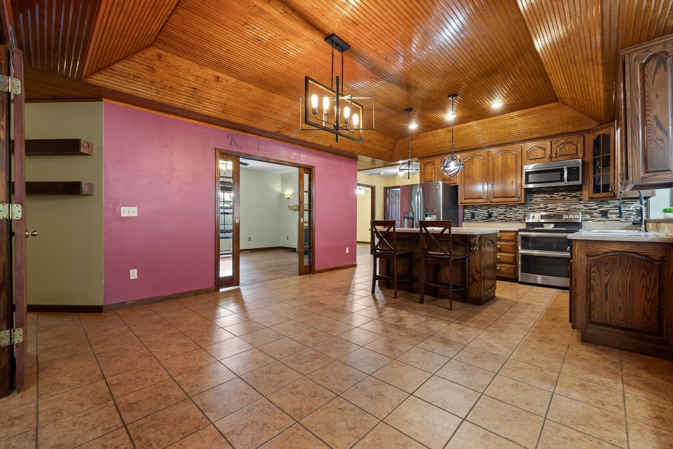 Dunlap, Tennessee, 37327, United States, 3 Bedrooms Bedrooms, ,2 BathroomsBathrooms,Residential,For Sale,1912691