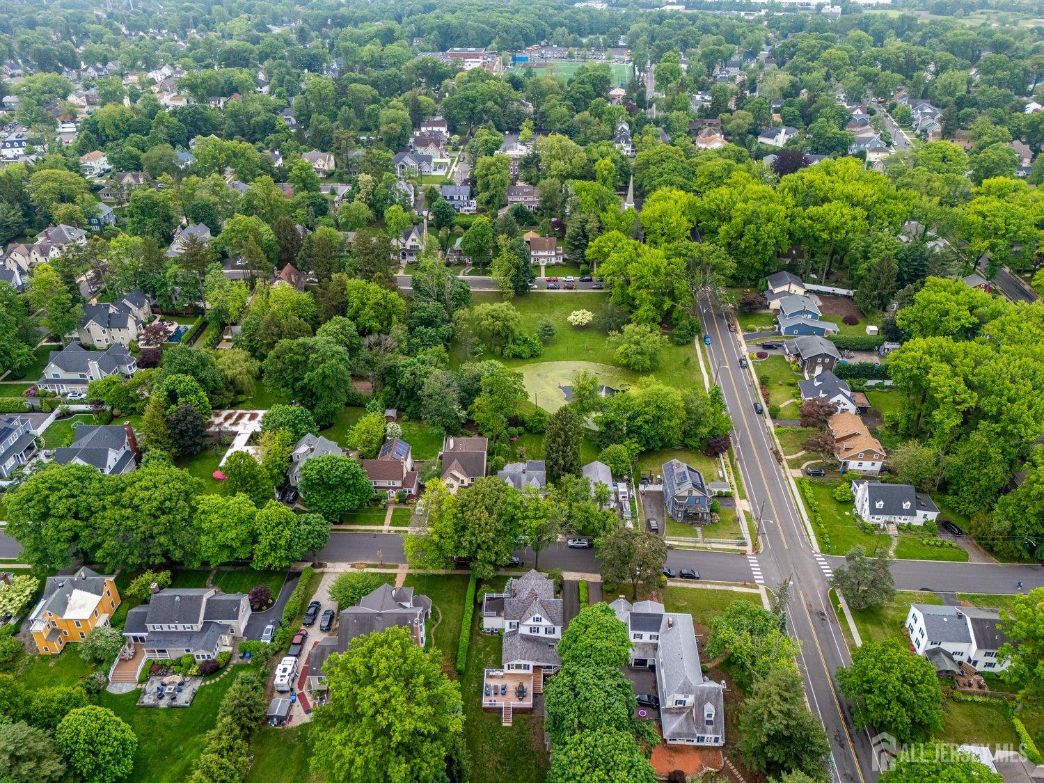 Metuchen, New Jersey, 08840, United States, 5 Bedrooms Bedrooms, ,3 BathroomsBathrooms,Residential,For Sale,1903678