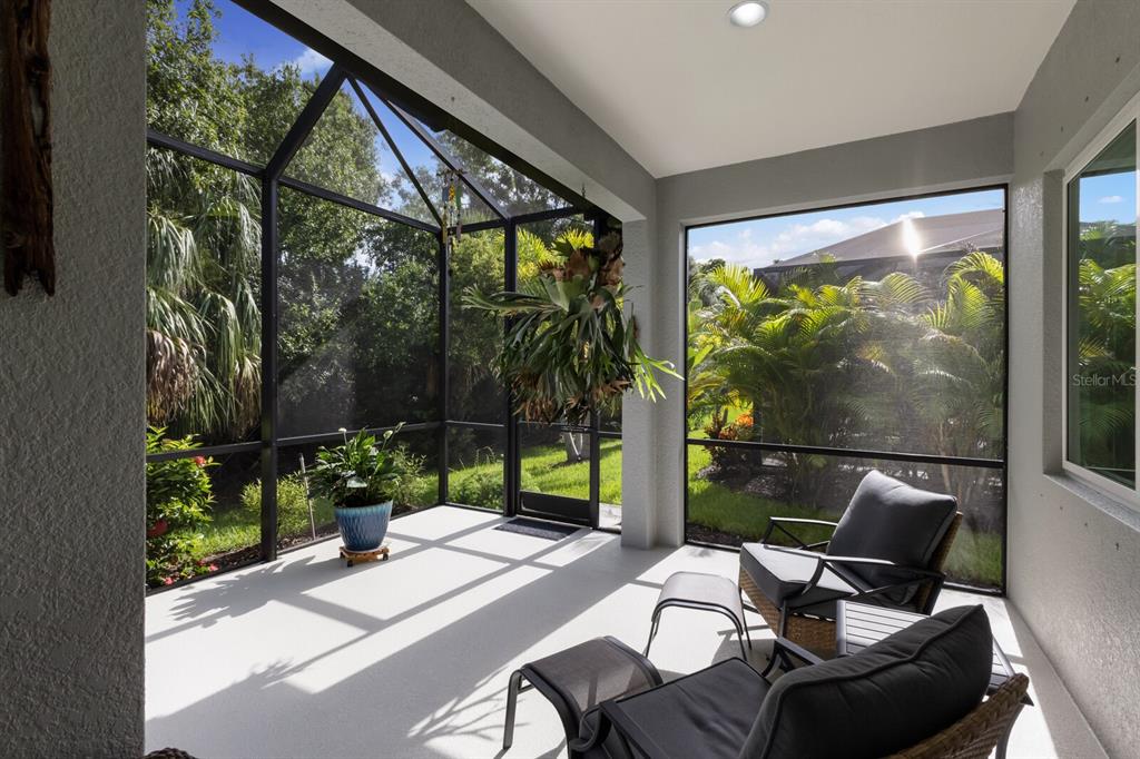 Sarasota, Florida, 34243, United States, 3 Bedrooms Bedrooms, ,2 BathroomsBathrooms,Residential,For Sale,1917004