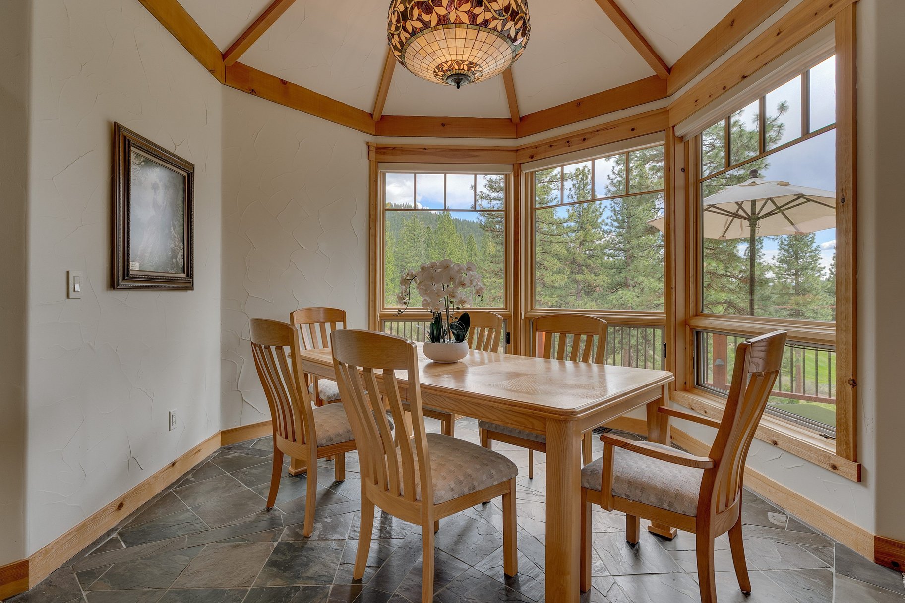  Private Estate Living Along the Fairways of Grizzly Ranch - 物件實景