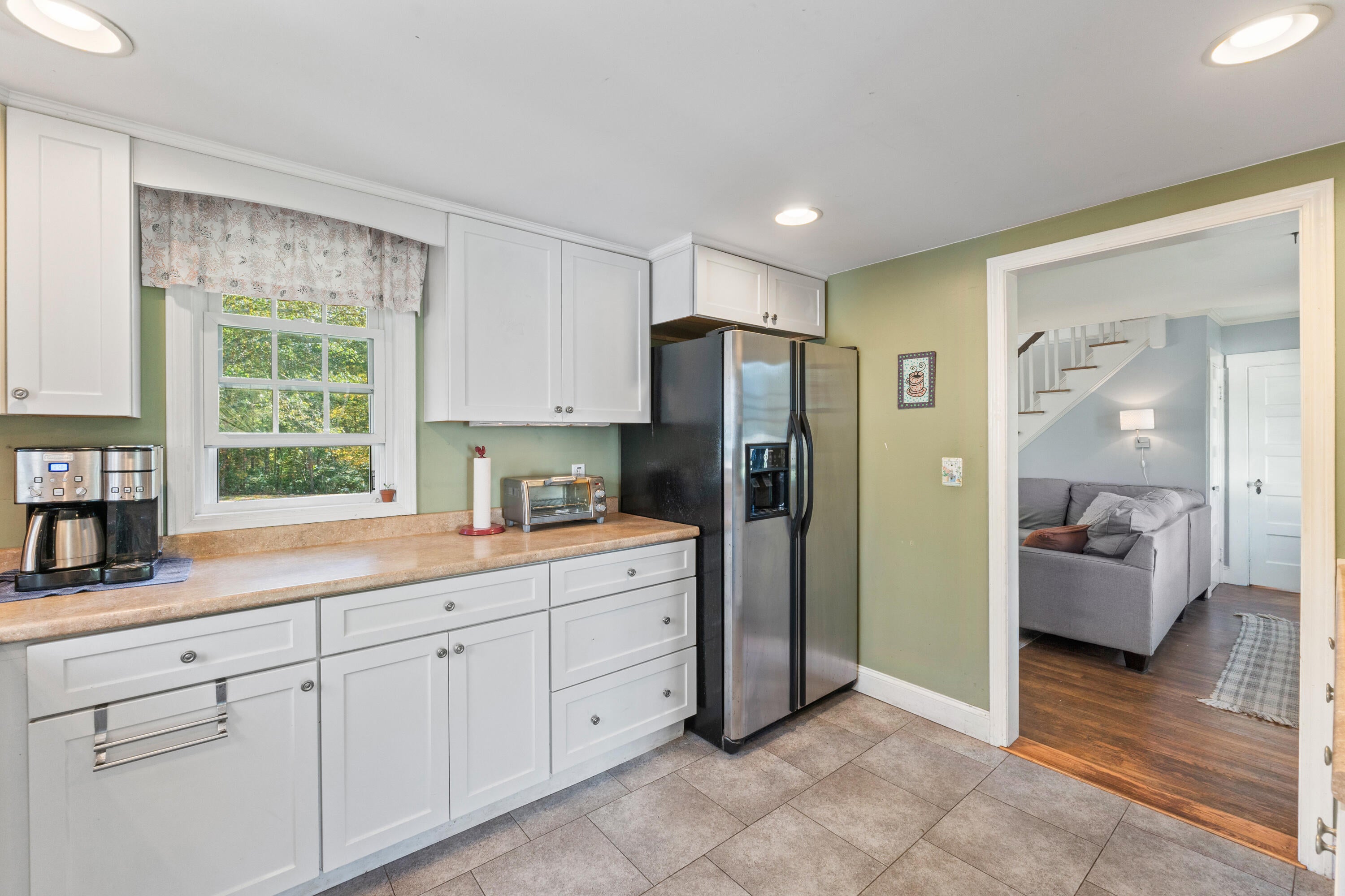 Eliot, Maine, 03903, United States, 4 Bedrooms Bedrooms, ,2 BathroomsBathrooms,Residential,For Sale,1977194