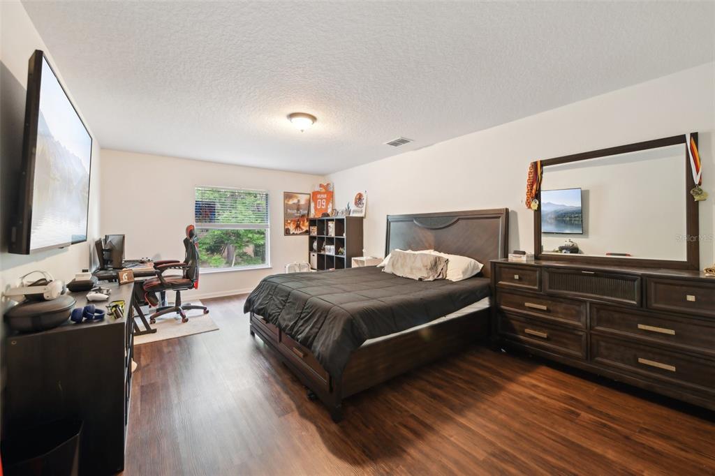 Leesburg, Florida, 34748, United States, 6 Bedrooms Bedrooms, ,5 BathroomsBathrooms,Residential,For Sale,1785536