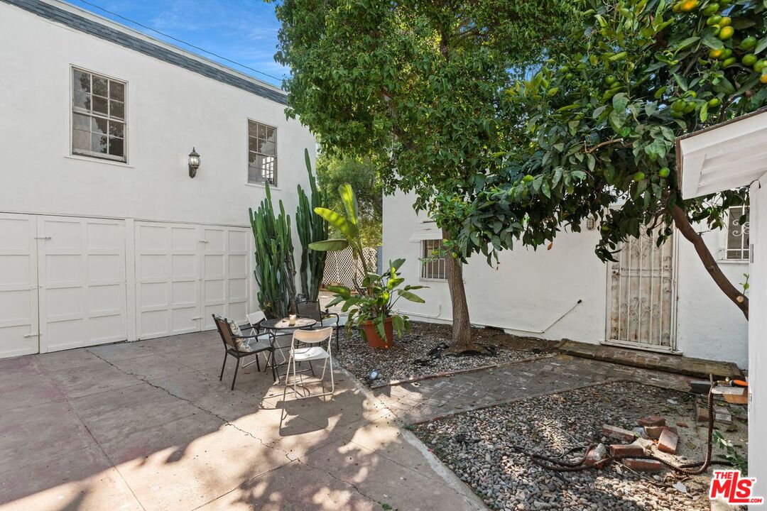 West Hollywood, California, 90046, United States, 4 Bedrooms Bedrooms, ,4 BathroomsBathrooms,Residential,For Sale,1840253
