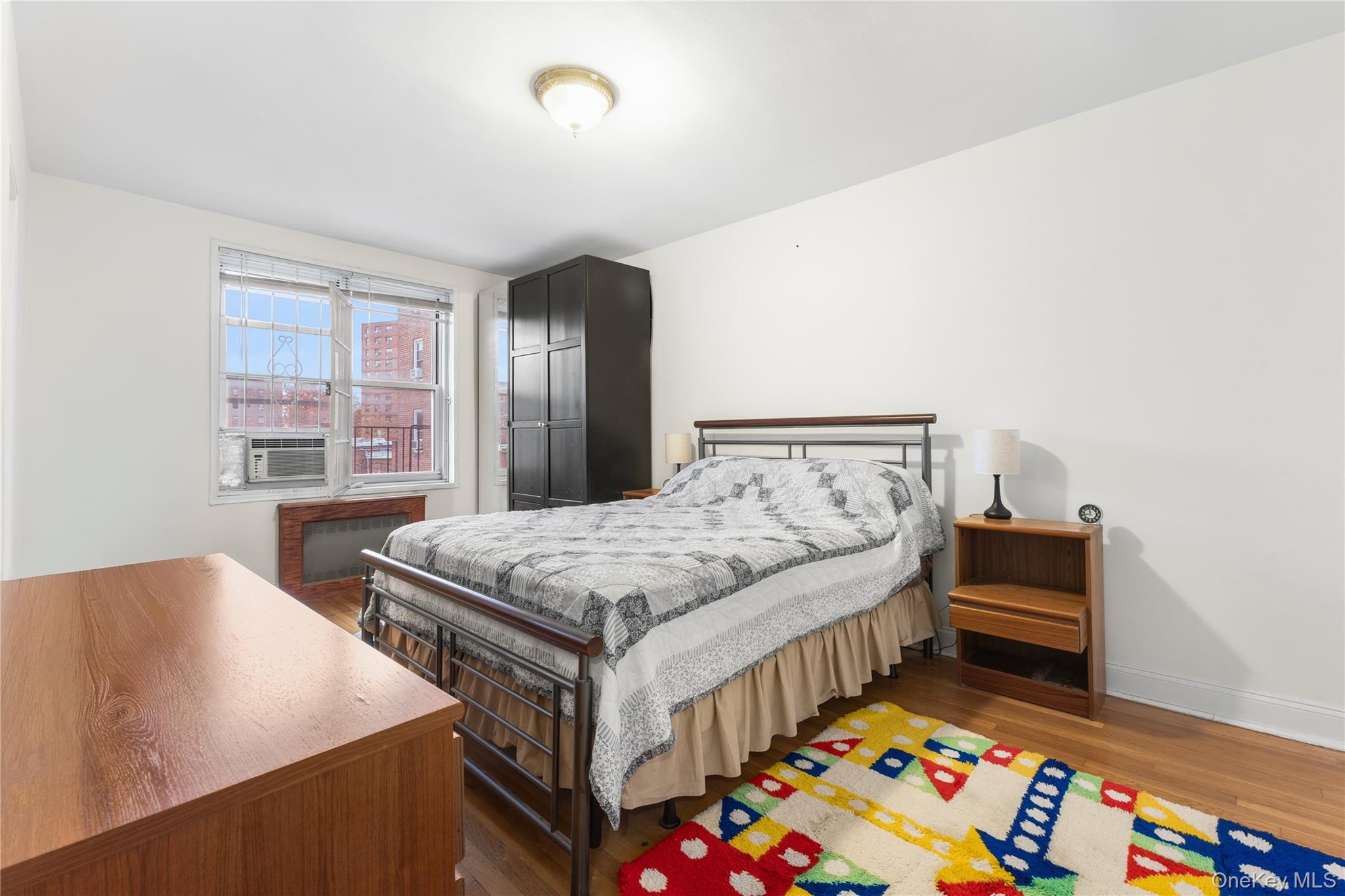 Rego Park, New York, 11374, United States, 3 Bedrooms Bedrooms, ,2 BathroomsBathrooms,Residential,For Sale,1992831