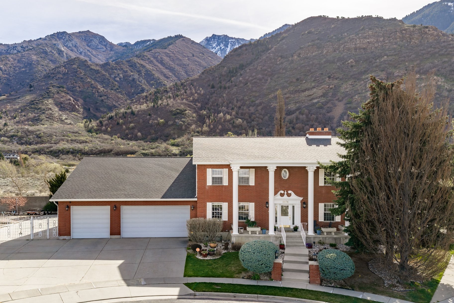  Updated Sandy Home With One of a Kind Location With Unobstructed Mountain Views - 物件實景