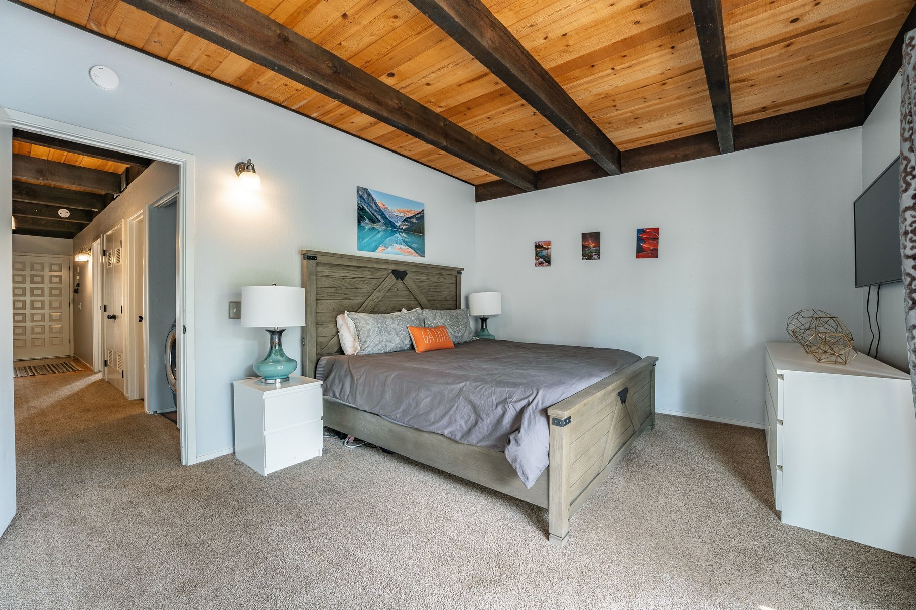  Sunny 3 Bedroom Unit plus Loft with Amenities - 物件實景