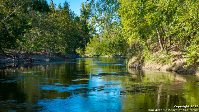 Kingsbury, Texas, 78638, United States, ,3 BathroomsBathrooms,Residential,For Sale,2005147