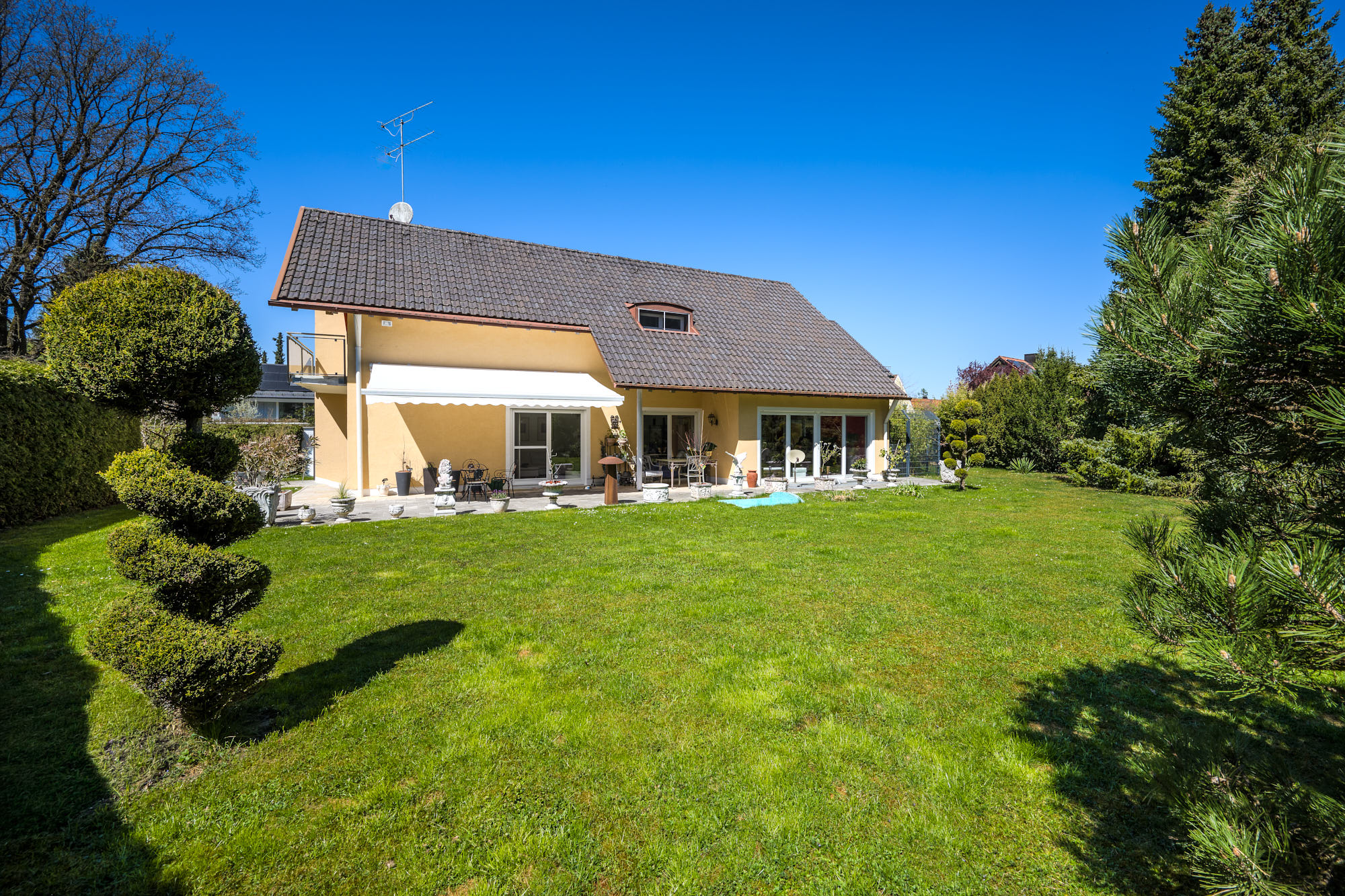  Villa with garden paradise and separate granny apartment - 物件實景