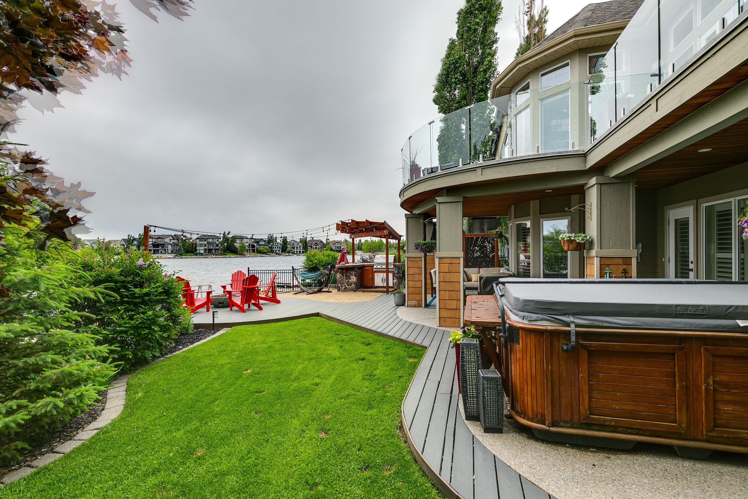  Lakefront Luxury - 物件實景