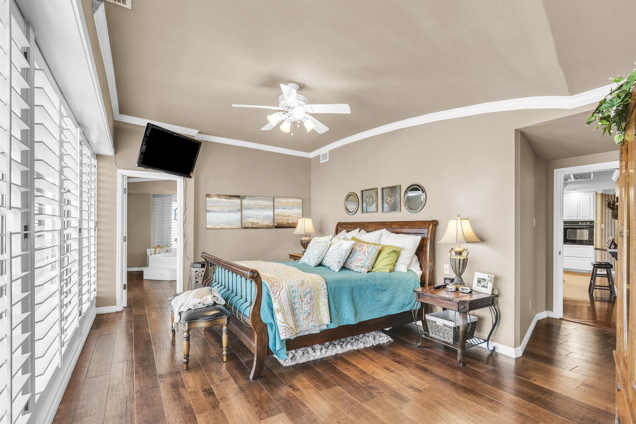 Corpus Christi, Texas, 78401, United States, 3 Bedrooms Bedrooms, ,3 BathroomsBathrooms,Residential,For Sale,1912480