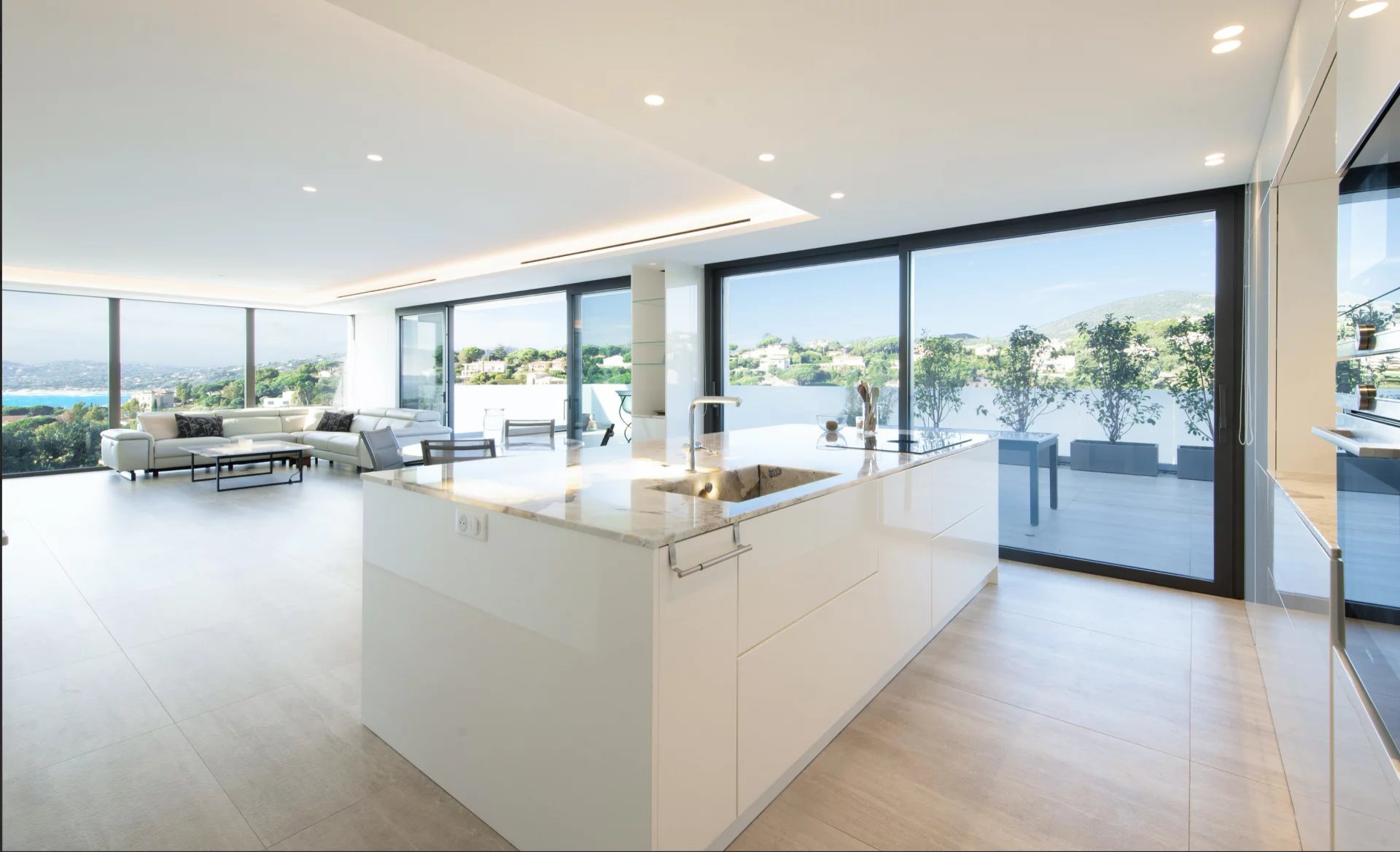 Les Issambres, Provence-Alpes-Côte d’Azur, 83380, FR, 5 Bedrooms Bedrooms, ,Residential,For Sale,1994505