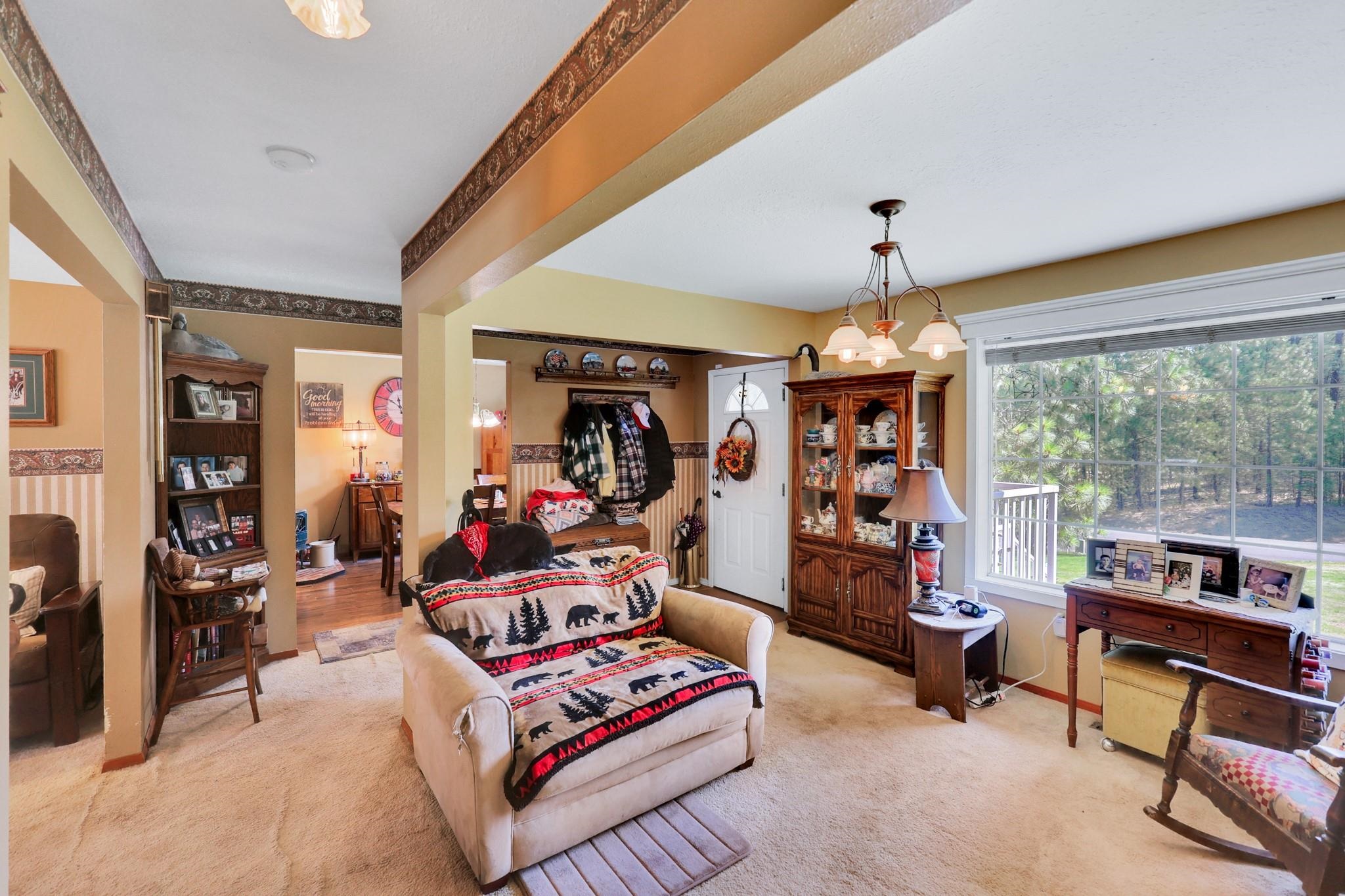 Medical Lake, Washington, 99022, United States, 5 Bedrooms Bedrooms, ,3 BathroomsBathrooms,Residential,For Sale,1901495
