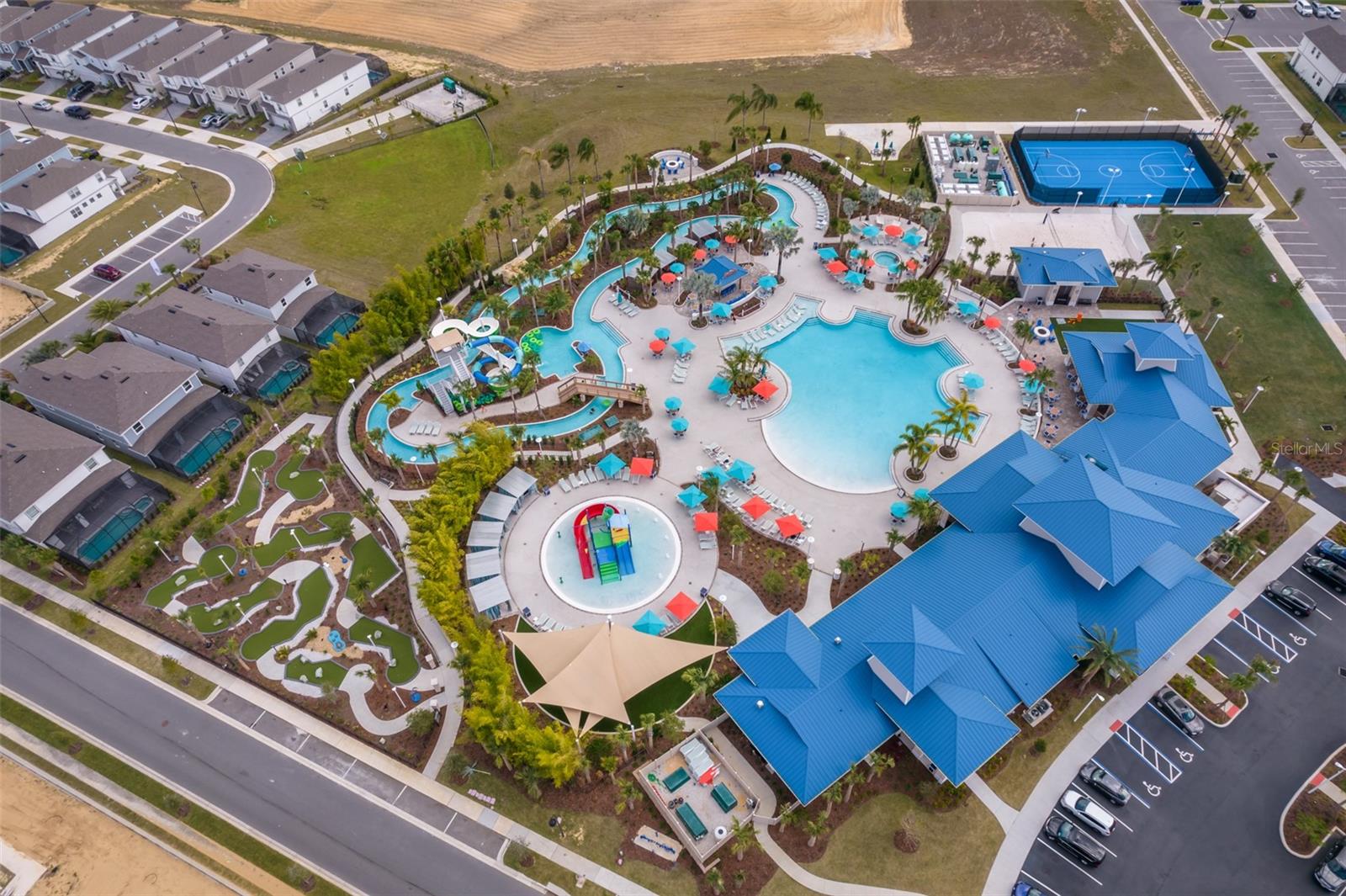 DAVENPORT, Florida, 33897, United States, 6 Bedrooms Bedrooms, ,5 BathroomsBathrooms,Residential,For Sale,1976878