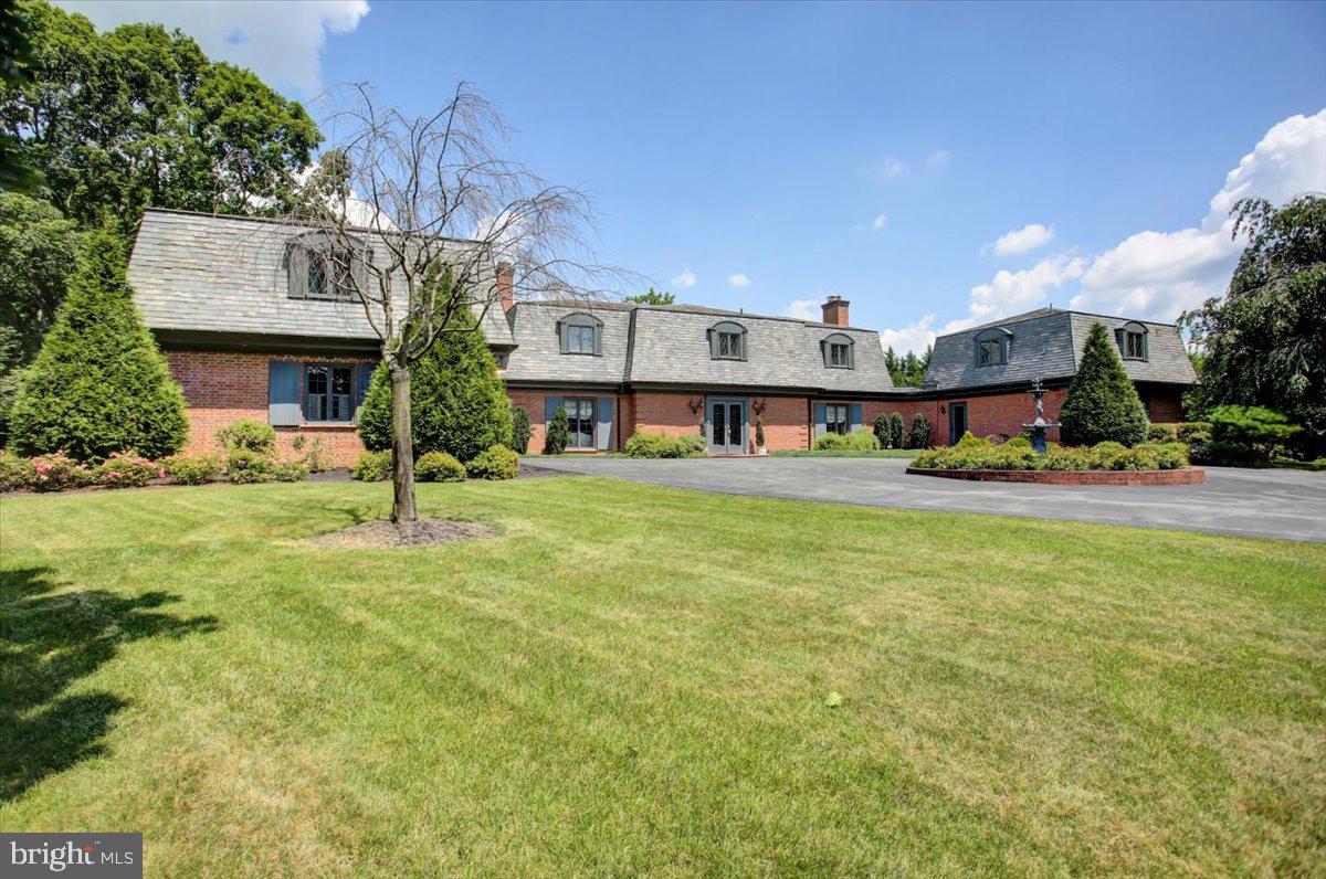 Waynesboro, Pennsylvania, 17268, United States, 4 Bedrooms Bedrooms, ,4 BathroomsBathrooms,Residential,For Sale,1731407