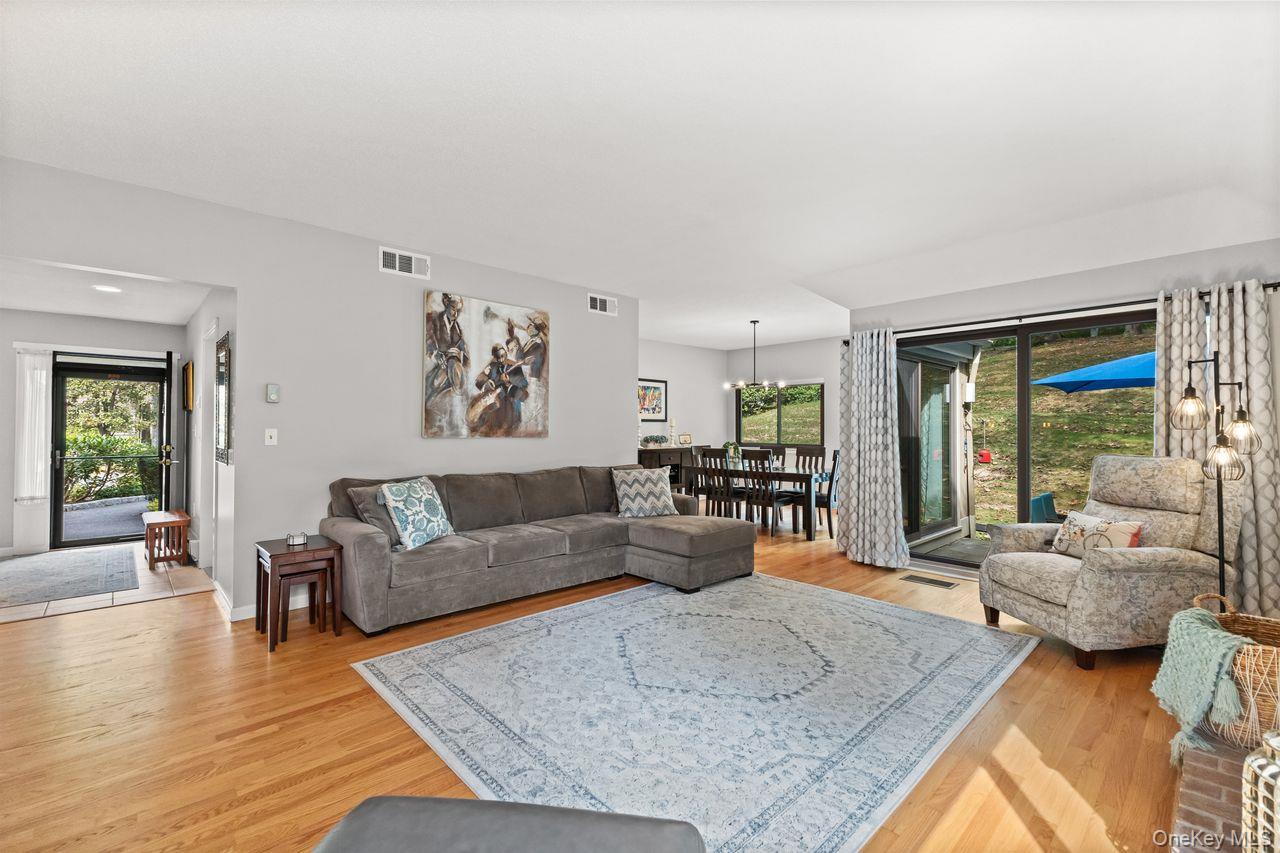 Somers, New York, 10589, United States, 2 Bedrooms Bedrooms, ,2 BathroomsBathrooms,Residential,For Sale,1940069