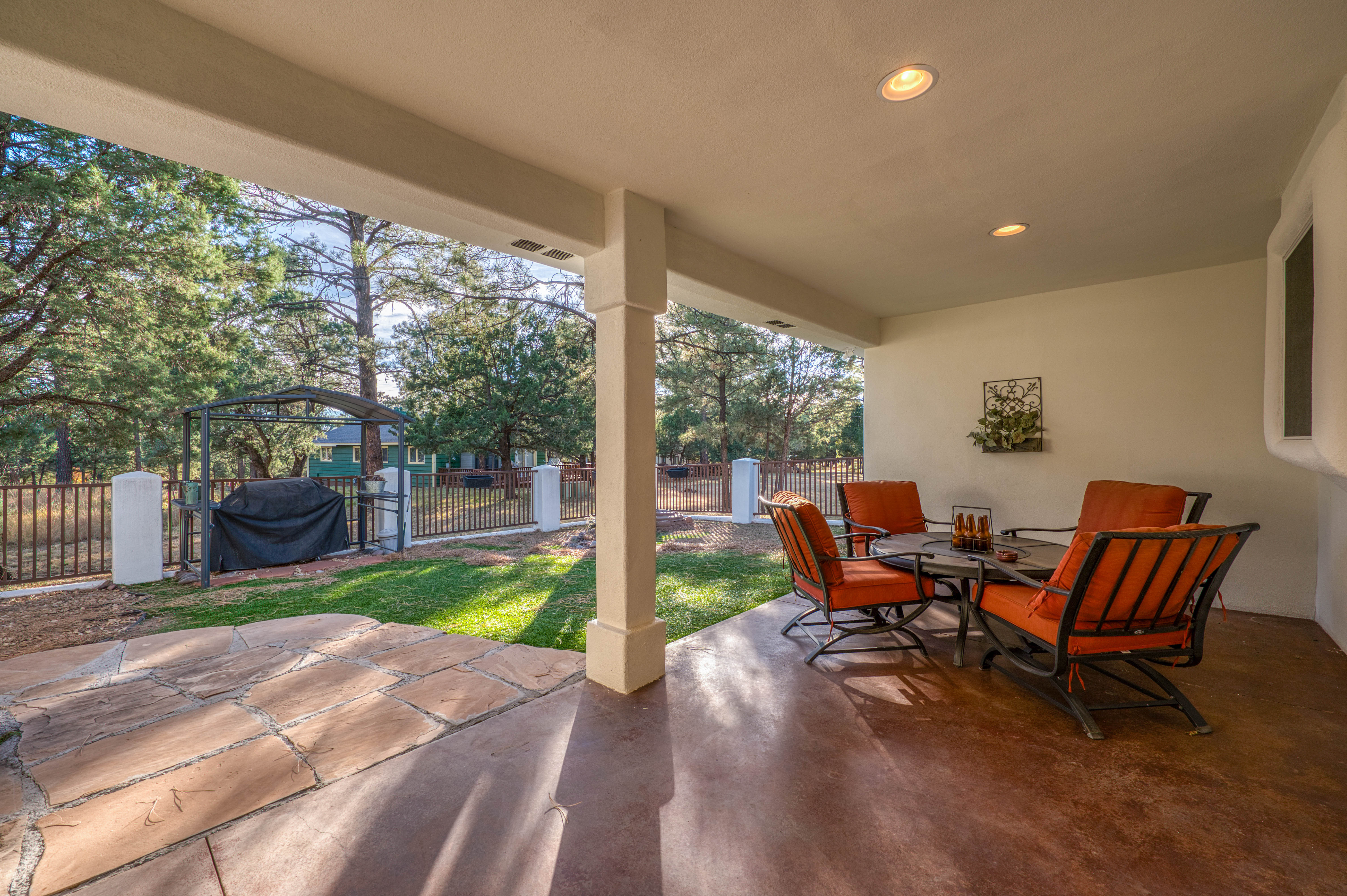 Alto, New Mexico, 88312, United States, 3 Bedrooms Bedrooms, ,2 BathroomsBathrooms,Residential,For Sale,2005100