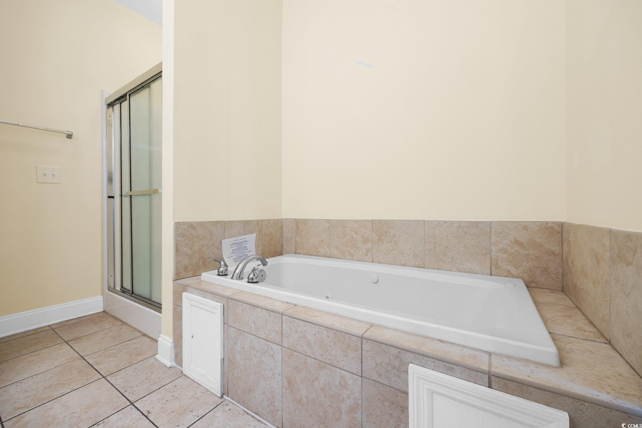 North Myrtle Beach, South Carolina, 29582, United States, 6 Bedrooms Bedrooms, ,5 BathroomsBathrooms,Residential,For Sale,1981254