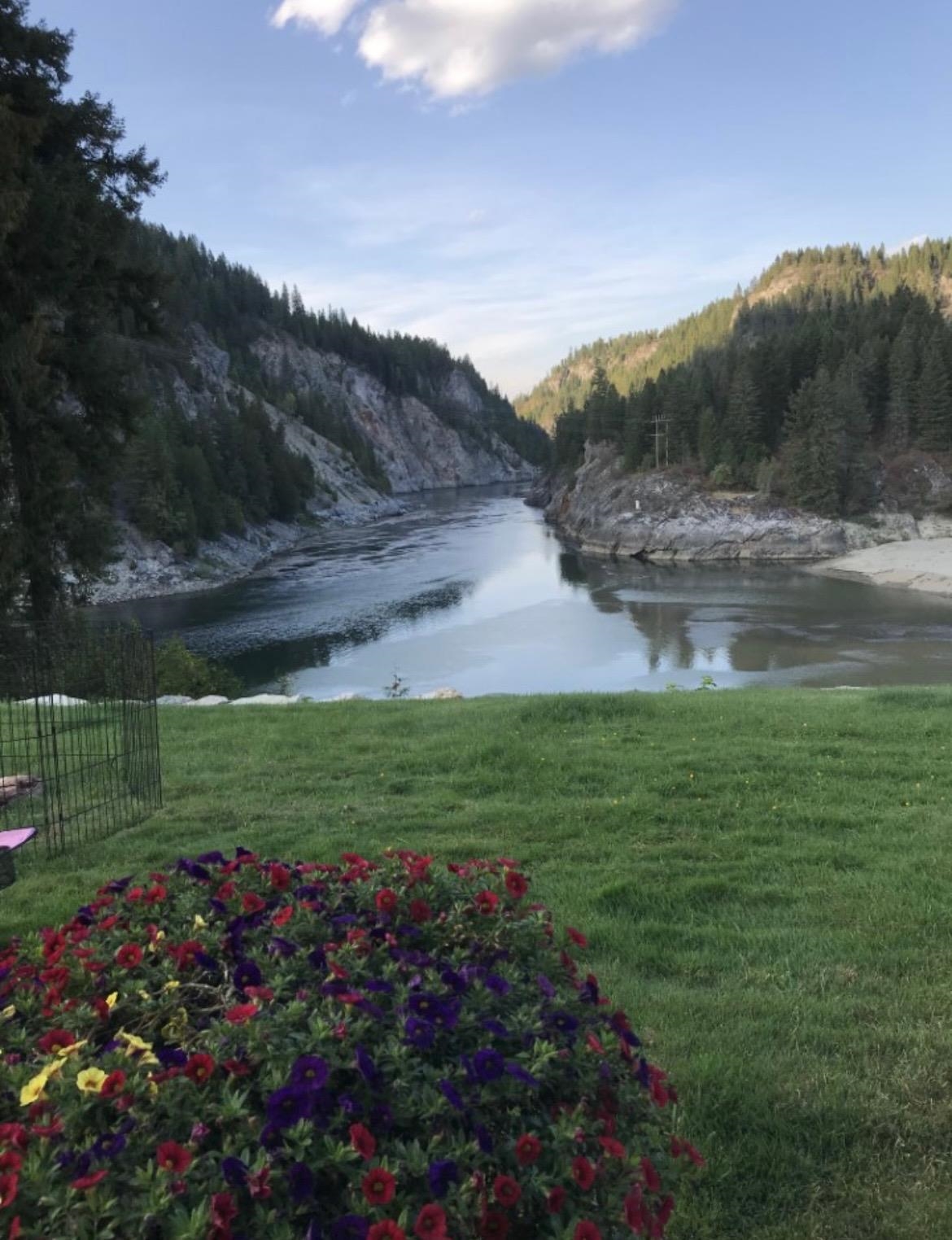 Metaline Falls, Washington, 99153, United States, 5 Bedrooms Bedrooms, ,3 BathroomsBathrooms,Residential,For Sale,1986087