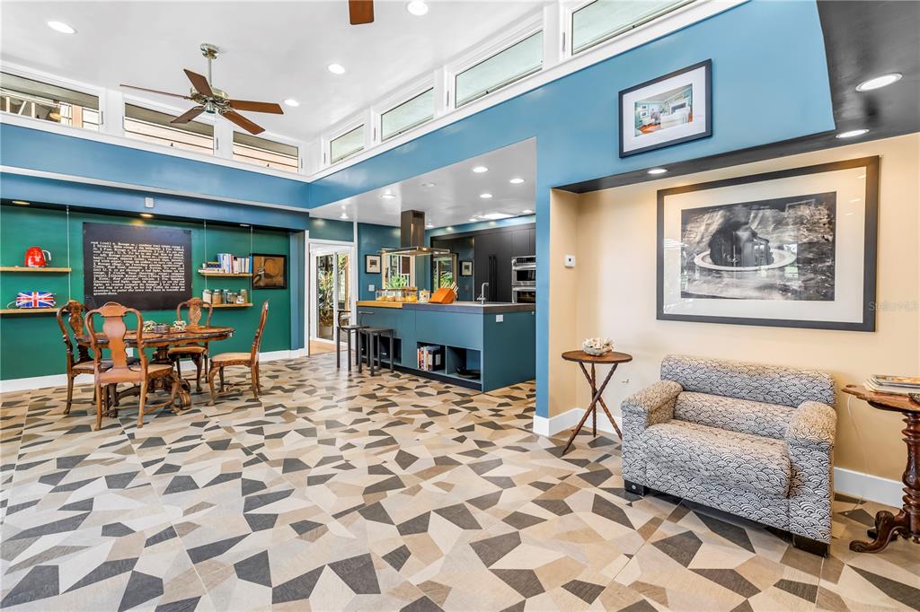 St Petersburg, Florida, 33704, United States, 4 Bedrooms Bedrooms, ,4 BathroomsBathrooms,Residential,For Sale,1991901