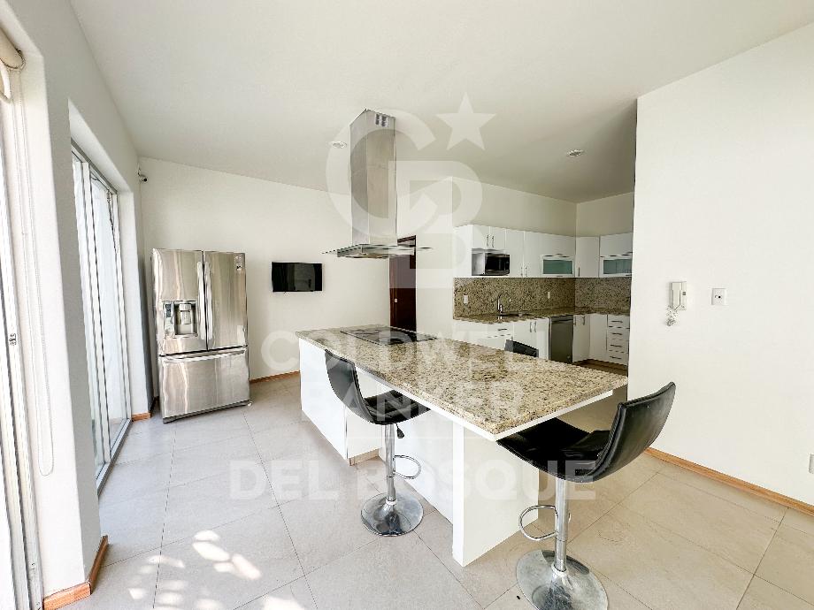 General Miguel Miram?n, Naucalpan de Juárez, Estado de méxico, 53126, Mexico, 6 Bedrooms Bedrooms, ,4 BathroomsBathrooms,Residential,For Sale,General Miguel Miram?n,1621577