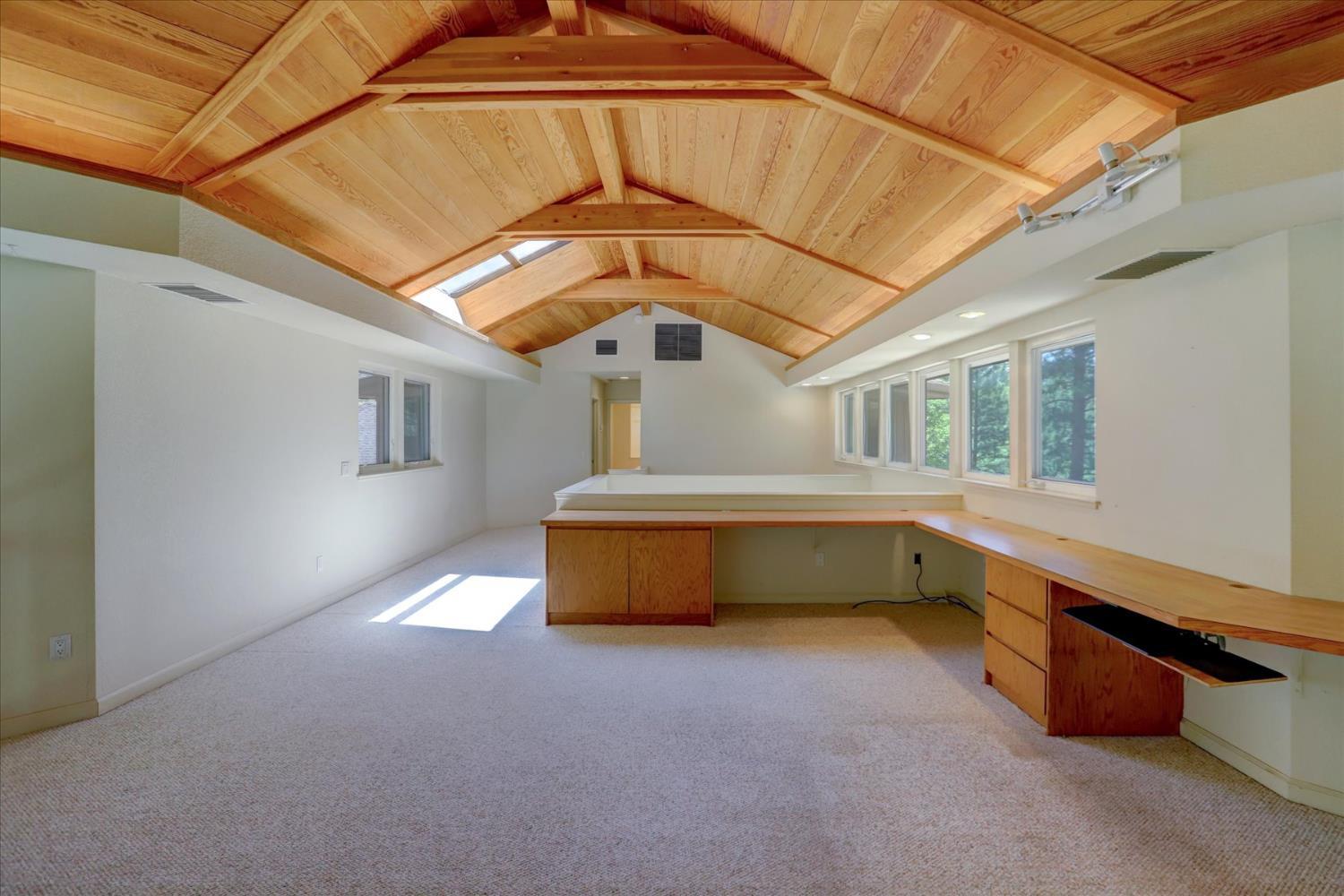Nevada City, California, 95959, United States, 3 Bedrooms Bedrooms, ,3 BathroomsBathrooms,Residential,For Sale,1928446