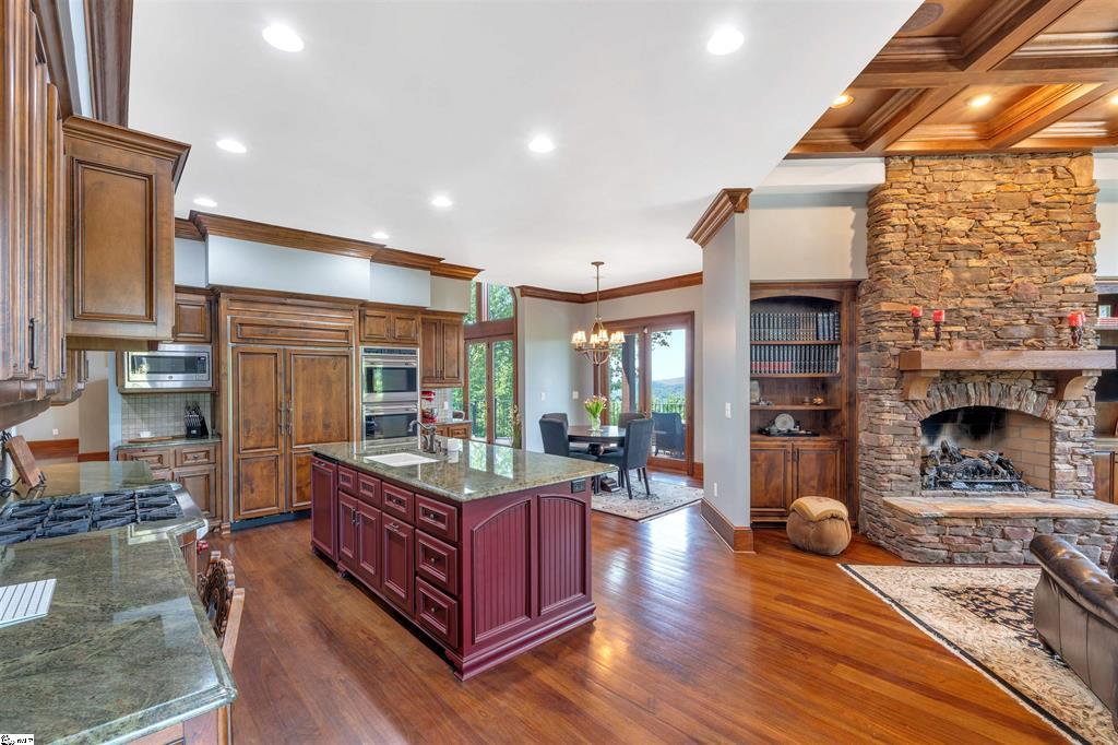 Marietta, South Carolina, 29661, United States, 4 Bedrooms Bedrooms, ,7 BathroomsBathrooms,Residential,For Sale,1940358