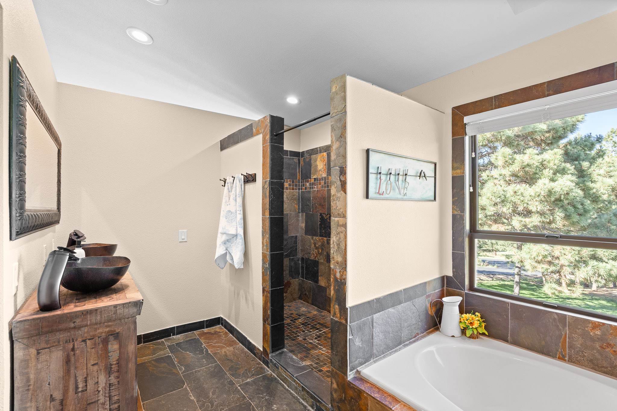  Welcome to The Tree House, a character-filled Colorado retreat - 物件實景