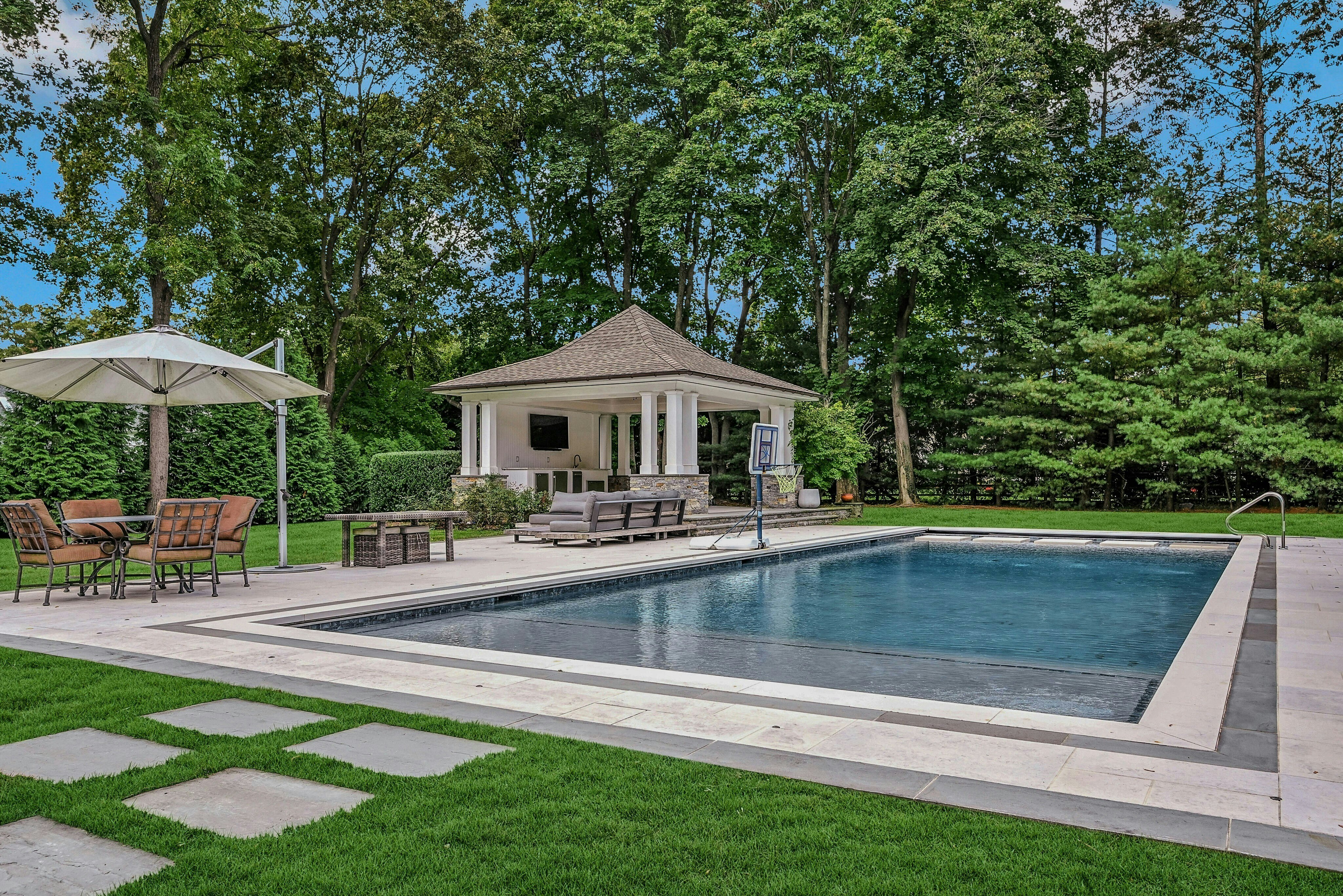  192 Burtis Lane, Muttontown, NY 11791 - 物件實景