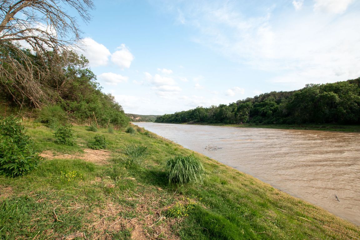 Lampasas, Texas, 76550, United States, ,Residential,For Sale,1907758