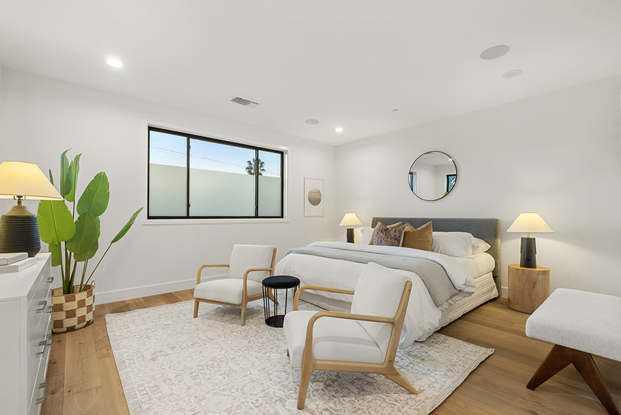 1869 Benecia Ave - 物件實景