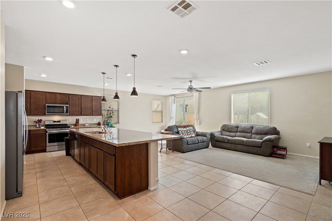 North Las Vegas, Nevada, 89031, United States, 5 Bedrooms Bedrooms, ,2 BathroomsBathrooms,Residential,For Sale,1983767