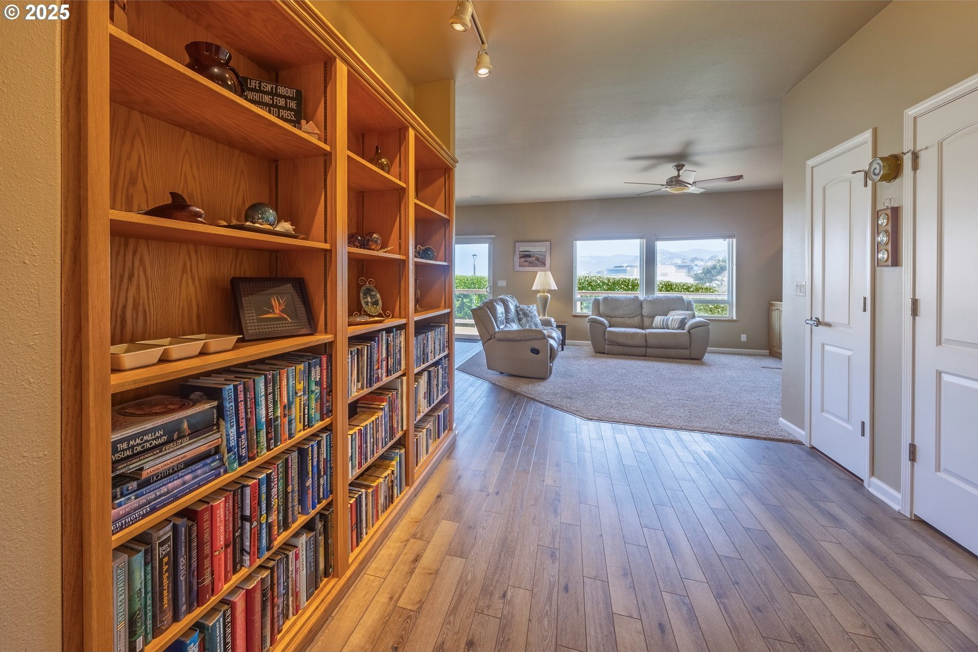 Lincoln City, Oregon, 97367, United States, 4 Bedrooms Bedrooms, ,3 BathroomsBathrooms,Residential,For Sale,1793948