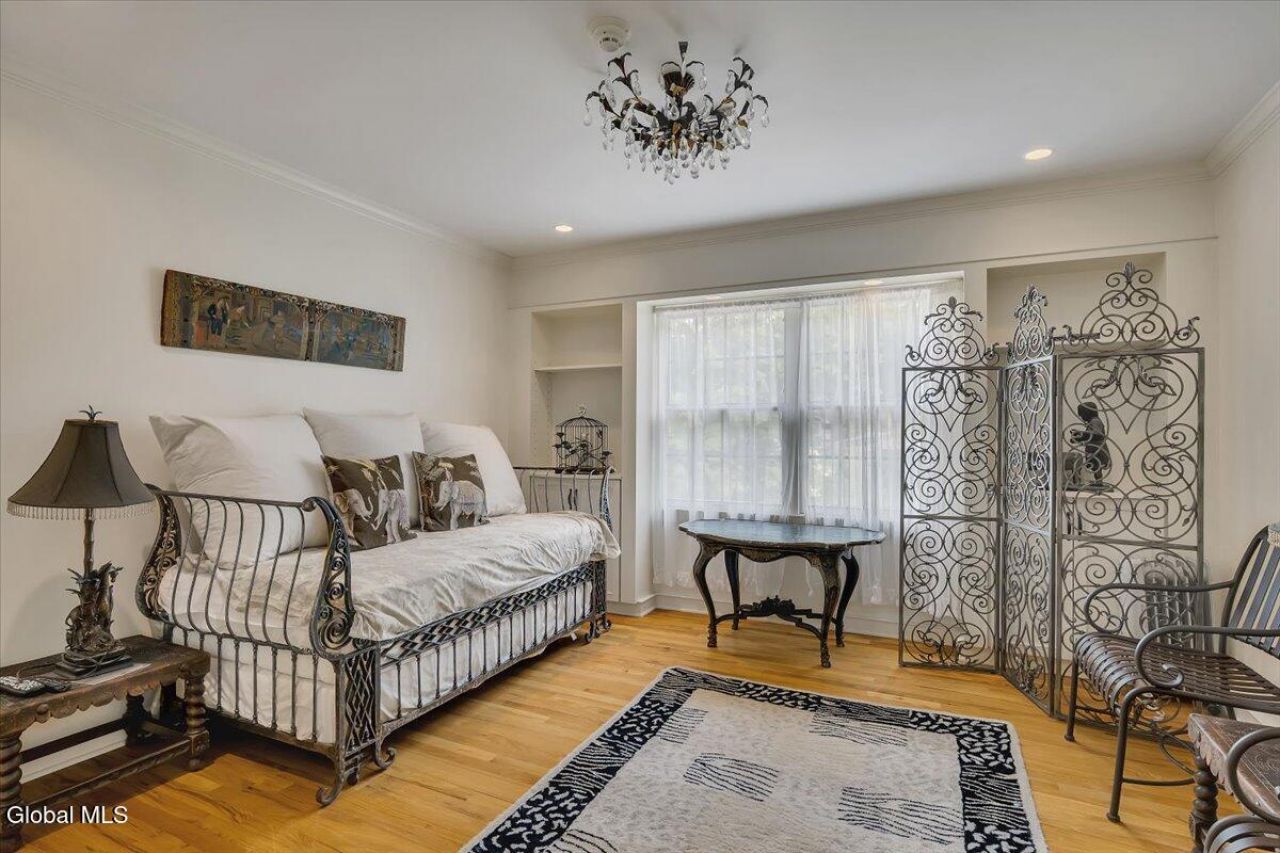 Queensbury, New York, 12804, United States, 4 Bedrooms Bedrooms, ,4 BathroomsBathrooms,Residential,For Sale,2003440