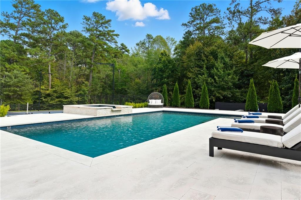 Alpharetta, Georgia, 30005, United States, 4 Bedrooms Bedrooms, ,6 BathroomsBathrooms,Residential,For Sale,1983404