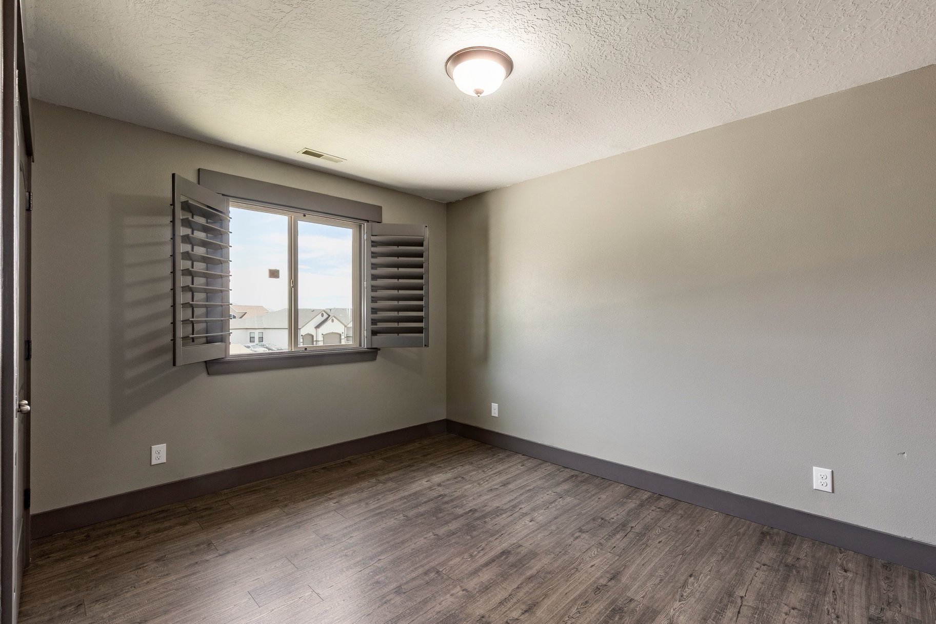  Spanish Fork Living with Built-In Rental Opportunity - 物件實景