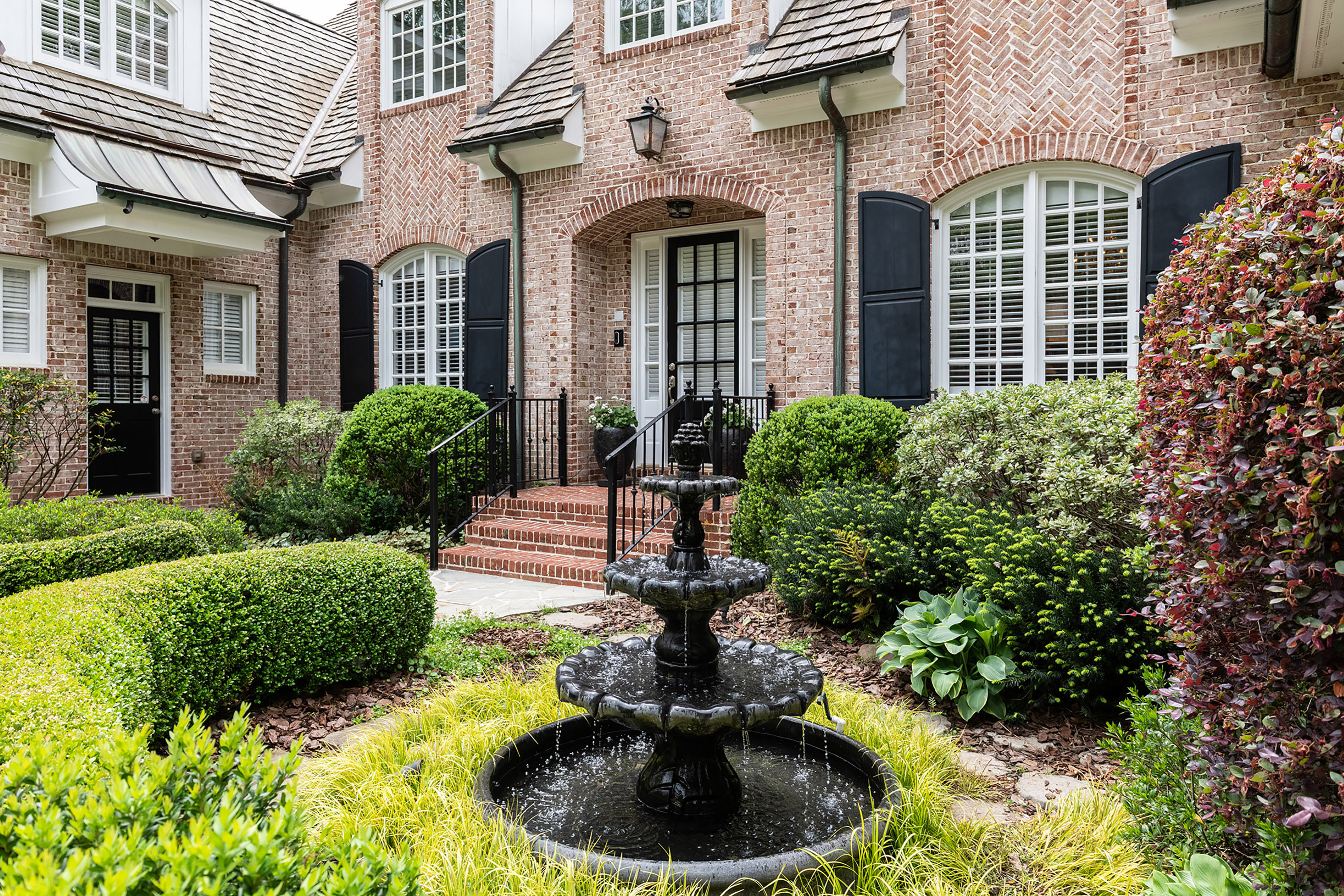  Magnificent Gated Vinings Estate Blends Elegance, Comfort and Lifestyle - 物件實景