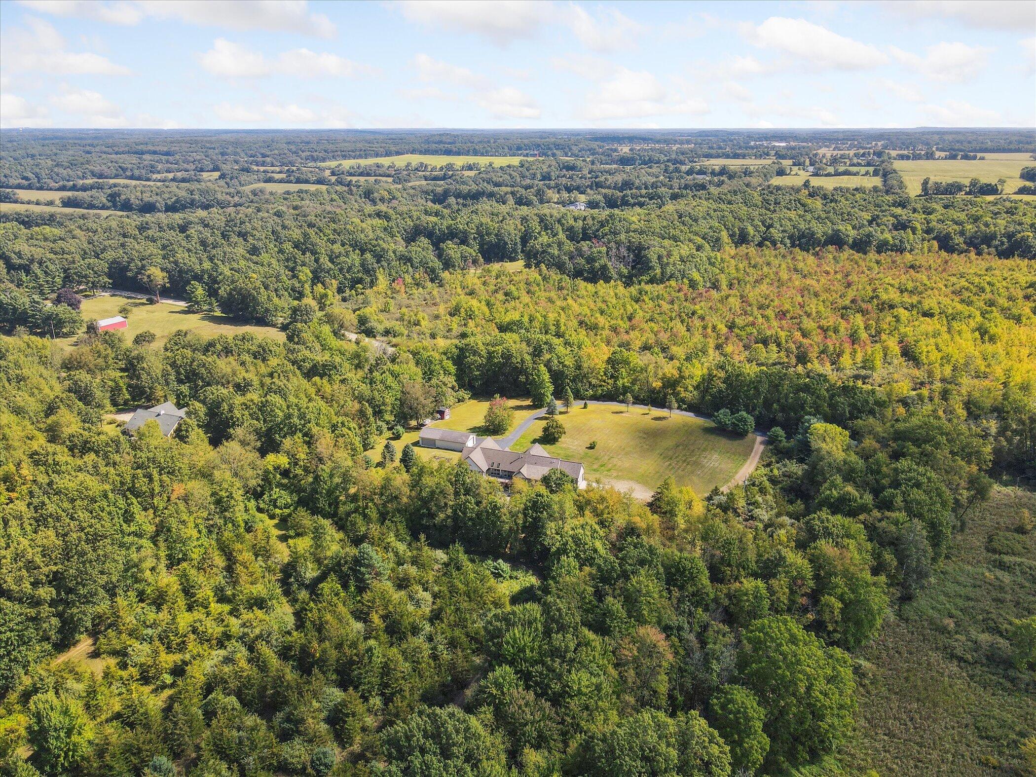Horton, Michigan, 49246, United States, 5 Bedrooms Bedrooms, ,4 BathroomsBathrooms,Residential,For Sale,1940330