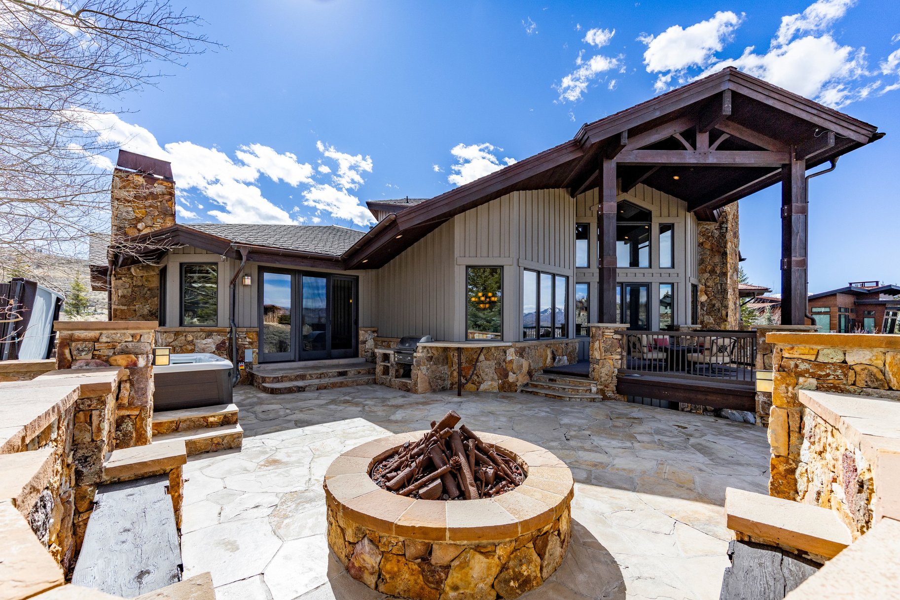  A True Mountain Escape in Promontory with Golf and Ski Views - 物件實景