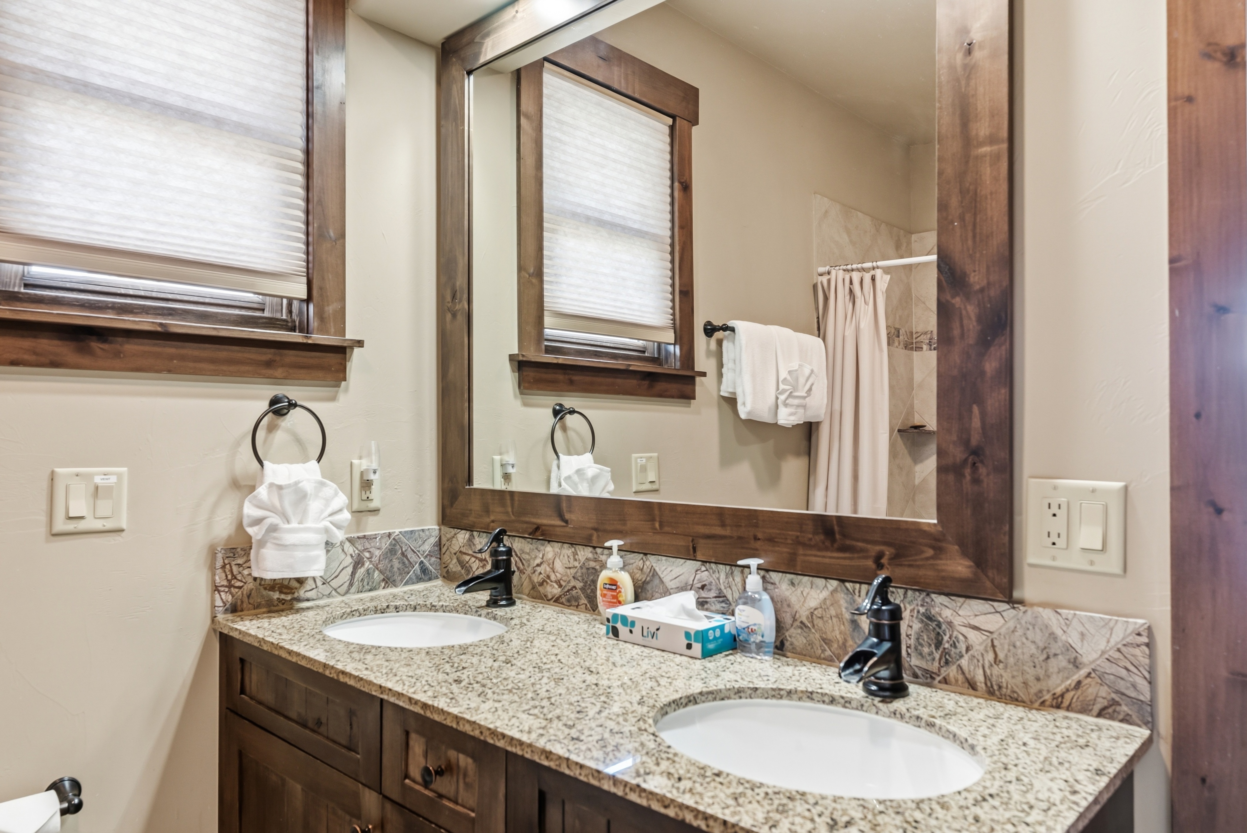  318 S 8th Avenue, Frisco, CO, 80443 - 物件實景