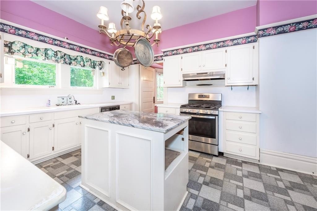 Tate, Georgia, 30177, United States, 3 Bedrooms Bedrooms, ,3 BathroomsBathrooms,Residential,For Sale,1854179