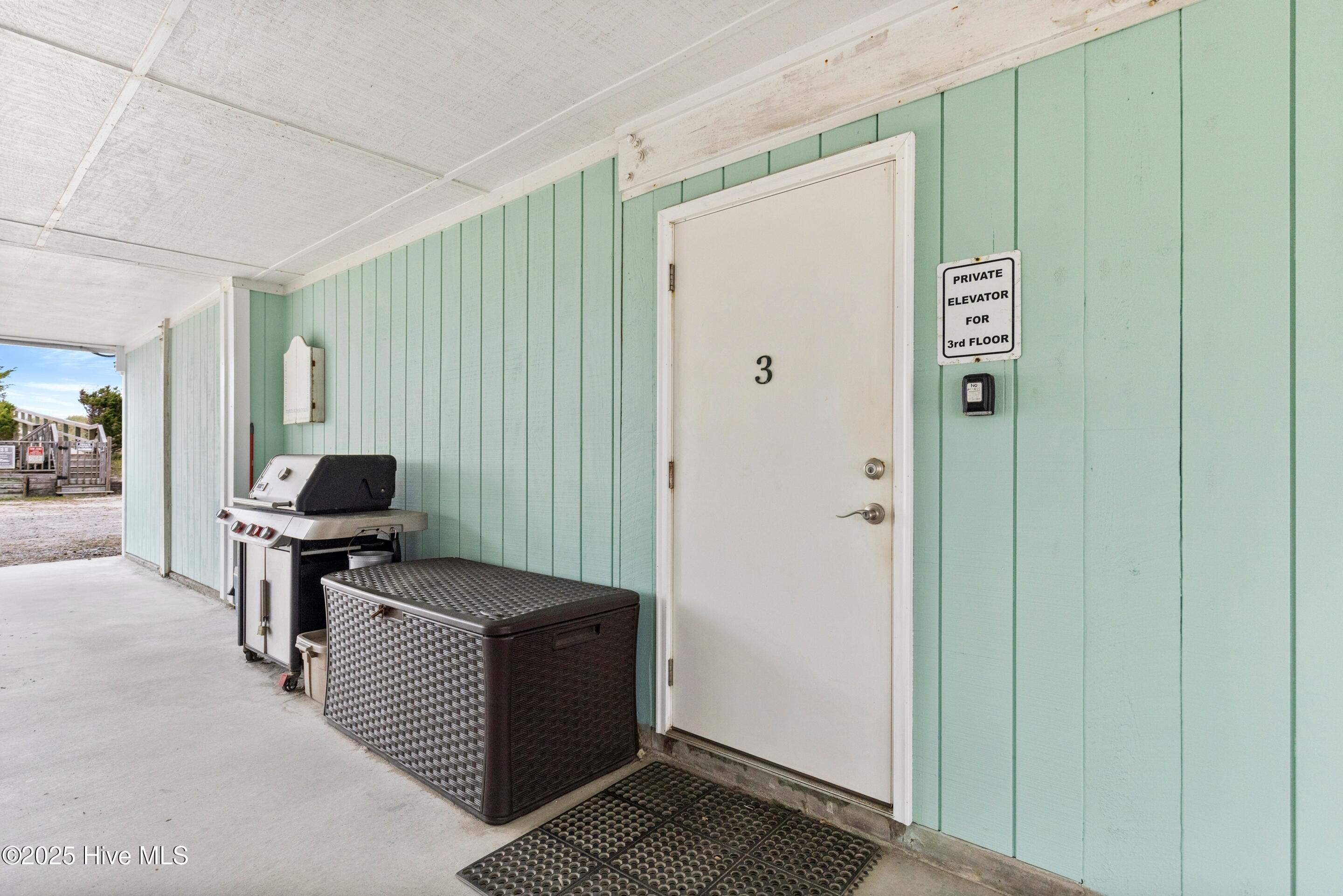 Carolina Beach, North Carolina, 28428, United States, 4 Bedrooms Bedrooms, ,3 BathroomsBathrooms,Residential,For Sale,1991115