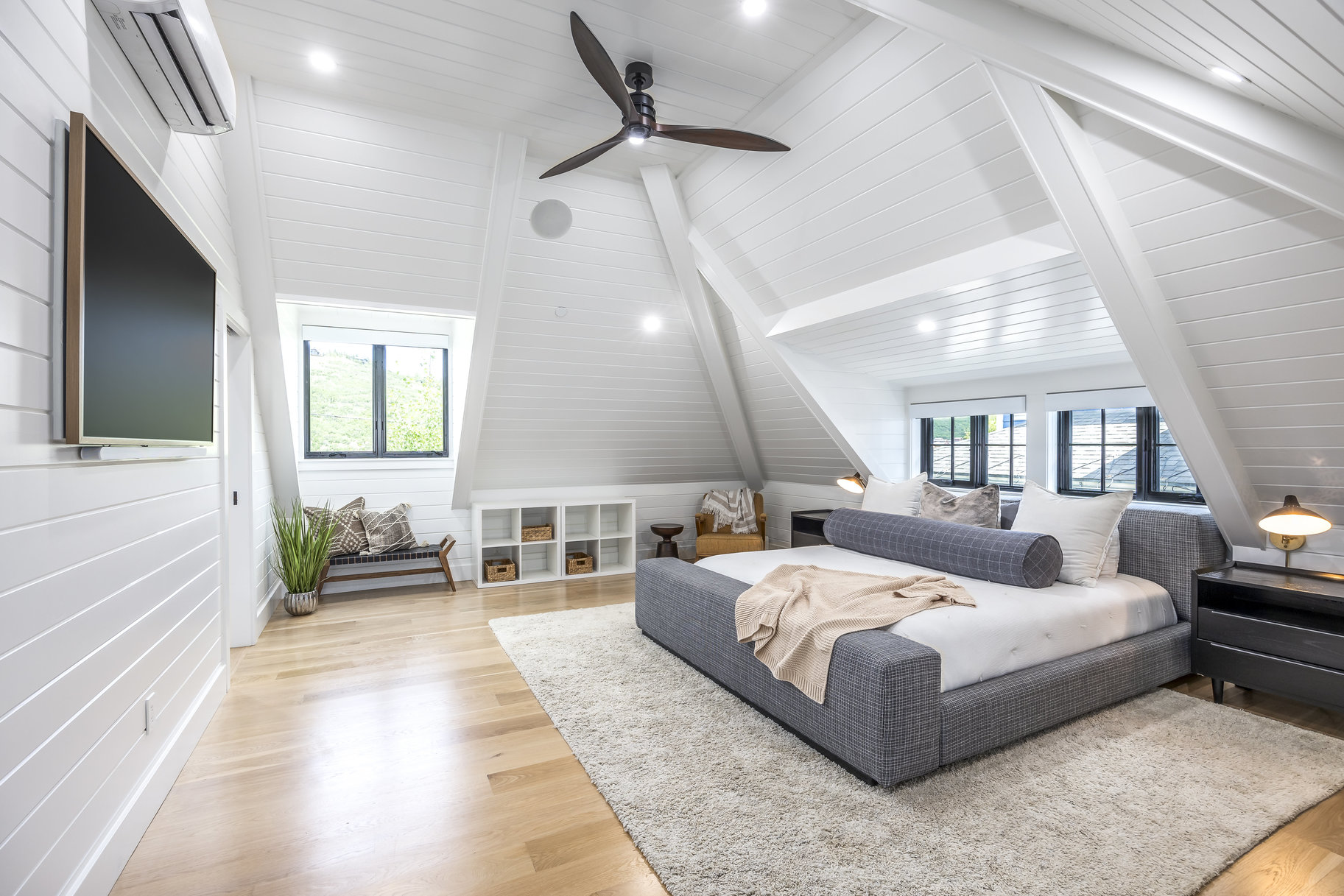  Spacious Rebuild Steps from Skiing and Main St. in the Best Pocket of Old Town - 物件實景