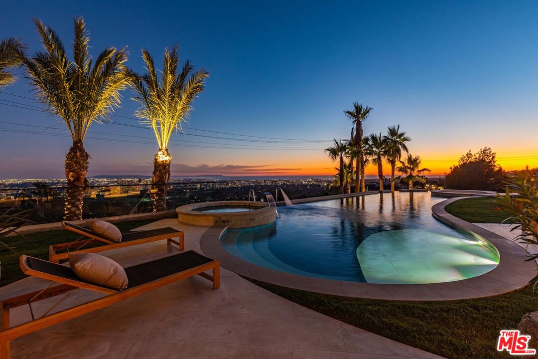 Beverly Hills, California, 90210, United States, 7 Bedrooms Bedrooms, ,11 BathroomsBathrooms,Residential,For Sale,1712391
